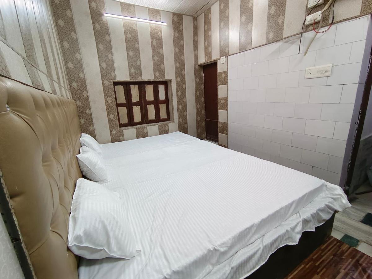 Hotel India Inn Walking Distance From Taj Mahal-- Rooftop Taj Mahal View Agra  Exteriör bild