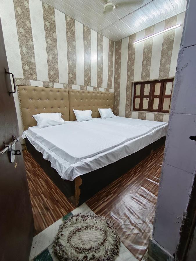 Hotel India Inn Walking Distance From Taj Mahal-- Rooftop Taj Mahal View Agra  Exteriör bild