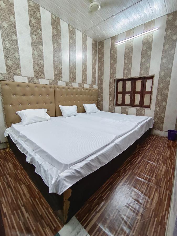 Hotel India Inn Walking Distance From Taj Mahal-- Rooftop Taj Mahal View Agra  Exteriör bild