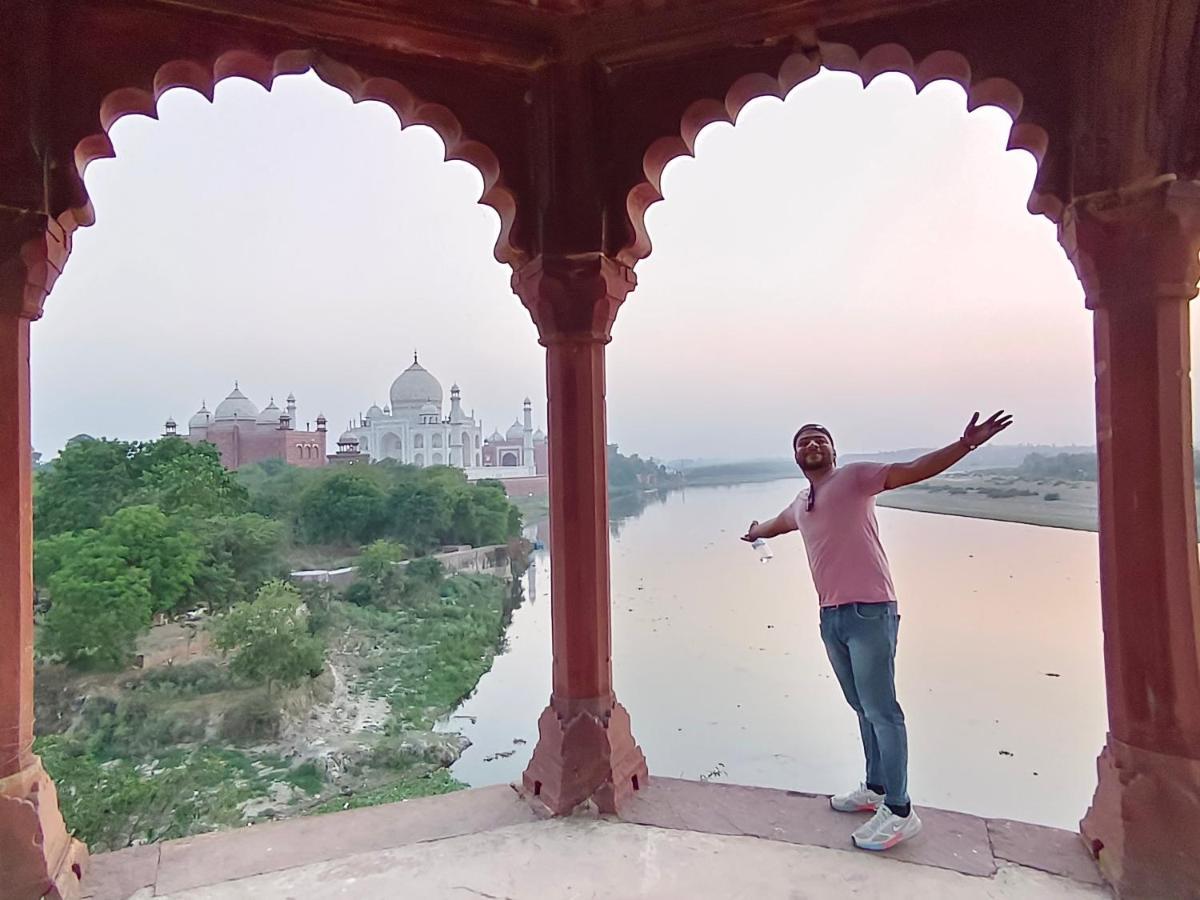 Hotel India Inn Walking Distance From Taj Mahal-- Rooftop Taj Mahal View Agra  Exteriör bild