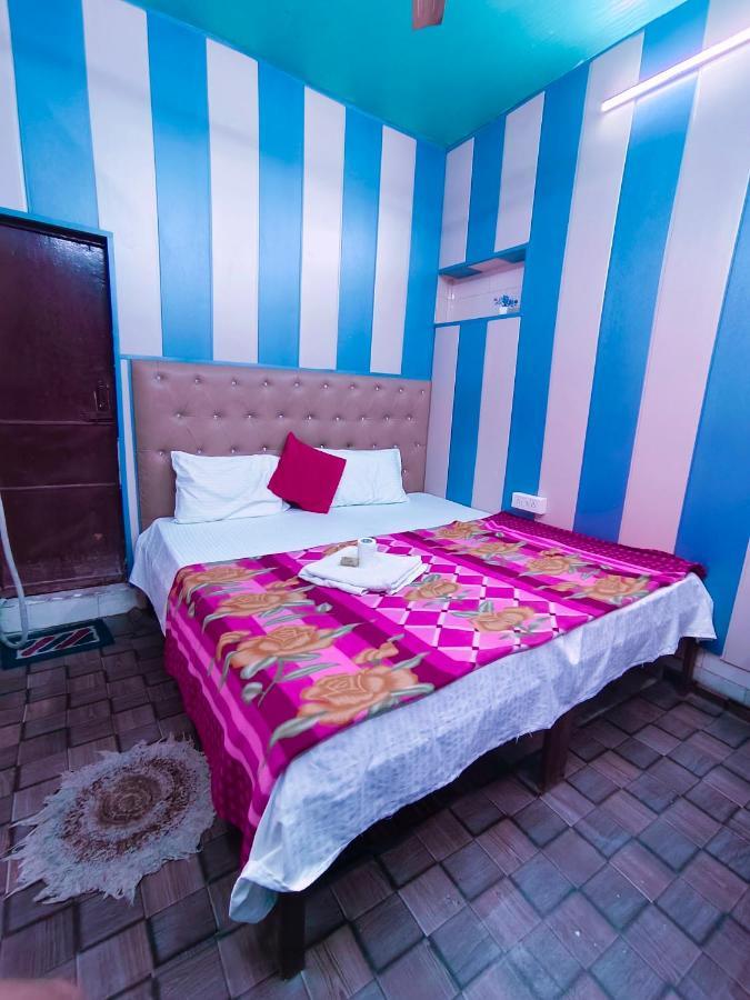 Hotel India Inn Walking Distance From Taj Mahal-- Rooftop Taj Mahal View Agra  Exteriör bild